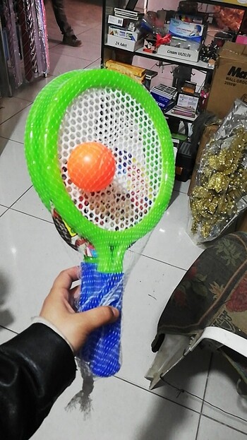  Beden Renk Tenis raketi ve topu 