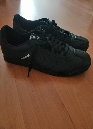 Spor ayakkabı 