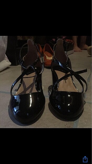 37 Beden siyah Renk Stradivarıus ayakkabı