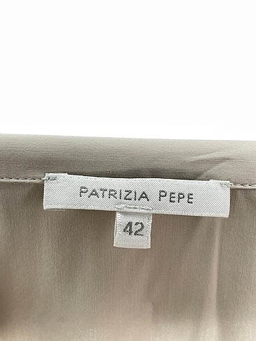 40 Beden çeşitli Renk Patrizia Pepe Gömlek %70 İndirimli.