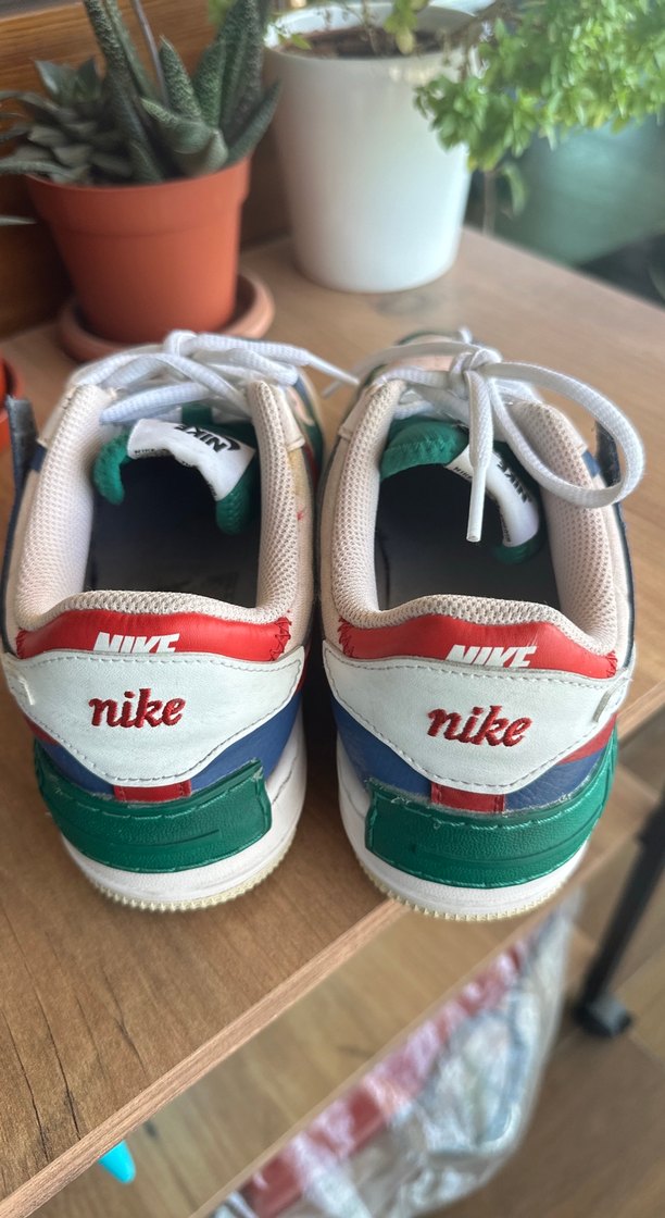 Nike Air çok renkli bağcıklı kadın spor ayakkabı - Görsel 2