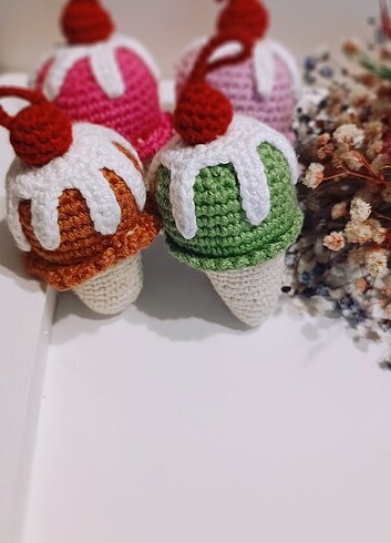 Beden Amigurumi Dondurma anahtarlık