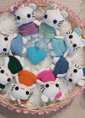 Beden Renk Hello Kitty anahtarlık (10 adet üstü ucretidir)