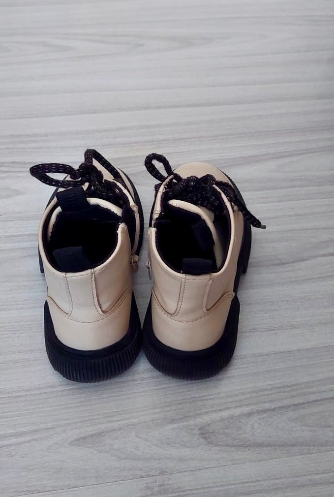 Zara Kız Çocuk Beyaz Bağcıklı Bot - Görsel 2