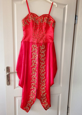 Kırmızı Kına Elbisesi - Görsel 2