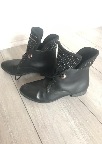 Parisian Goth Siyah Deri Kadın Bot