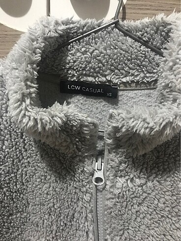 LC Waikiki Polar