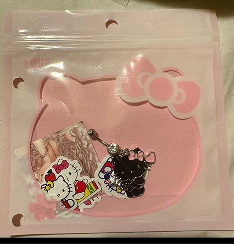 Beden Hello kitty göbek piercing