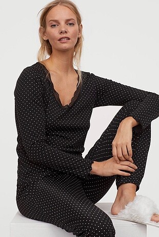 Hm Puantiye Desenli Pijama Takımı