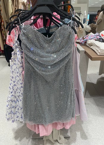 s Beden Zara payetli straplez straslı kısa elbise