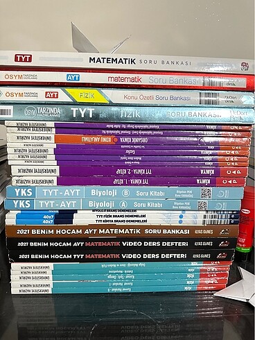  İstediğiniz kitabı mesaj olarak atıp fiyat alabilirsiniz