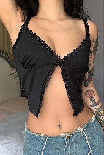 Diğer Low-cut Lace Bluz