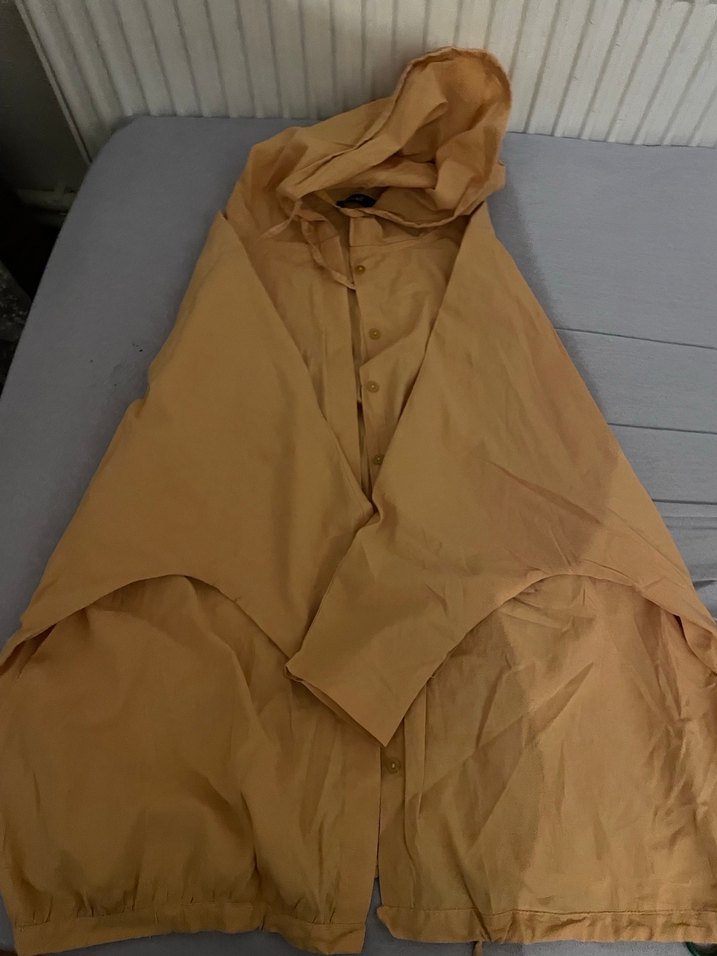 Sarı Midi Kadın  Yağmurluk - Görsel 2