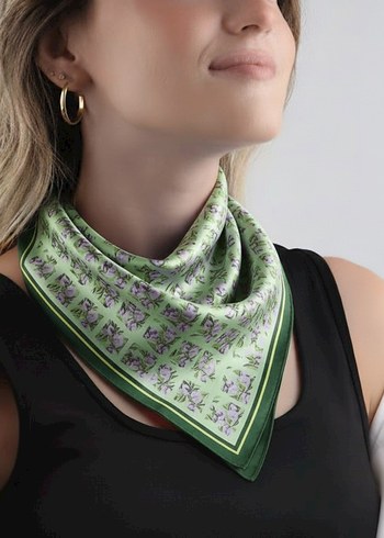 İpek Görünümlü Saten Kadın Fularlar - Görsel 4