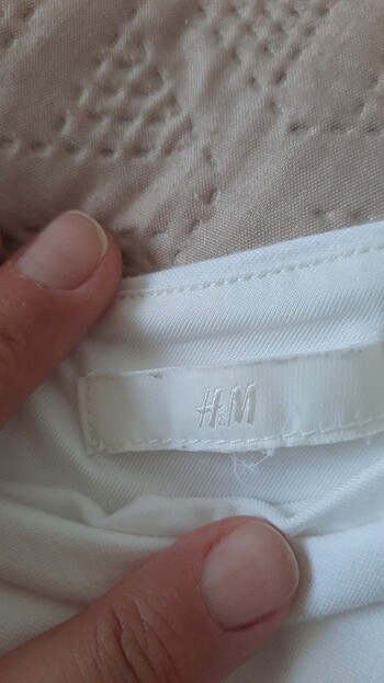 m Beden beyaz Renk H&M V YAKA BLUZ