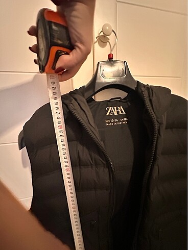 Zara siyah şişme yelek - Görsel 4