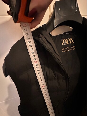 Zara siyah şişme yelek - Görsel 5