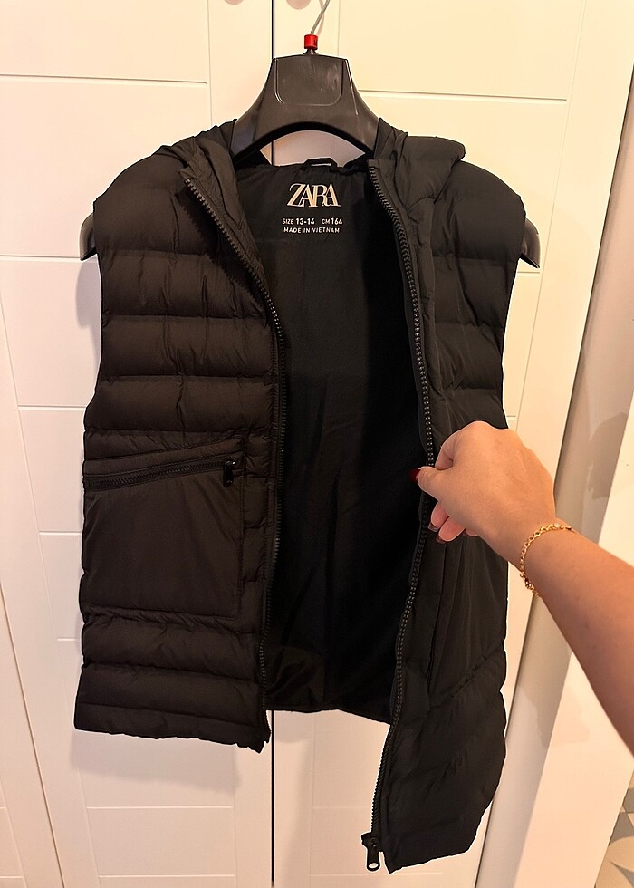 Zara siyah şişme yelek - Görsel 3