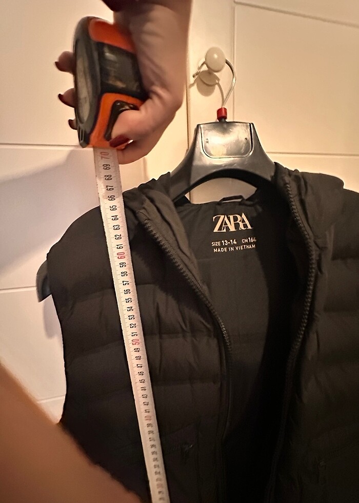 Zara siyah şişme yelek - Görsel 4