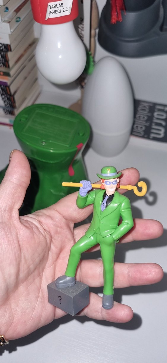 burger king Joker ve Harley Quinn Aksiyon tam set Figürleri - Görsel 3