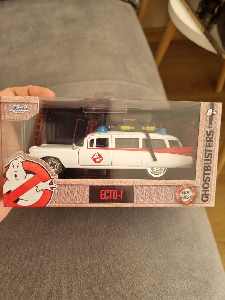 Ghostbusters Ecto-1 Beyaz Oyuncak Araba - Görsel 4