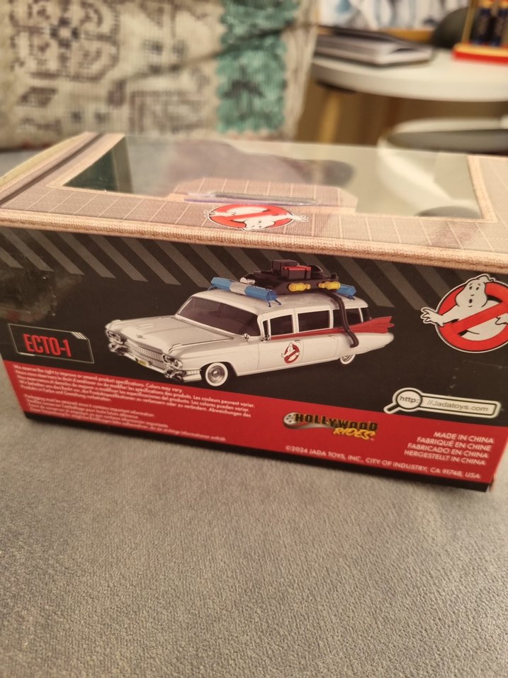 Ghostbusters Ecto-1 Beyaz Oyuncak Araba - Görsel 2