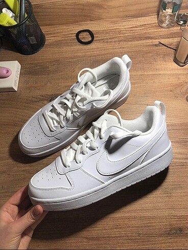 Nike Unisex Court Borough Low