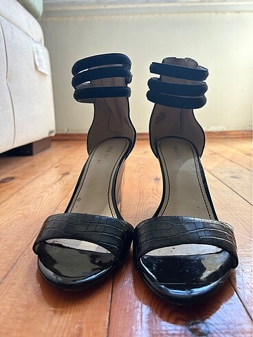 Nine west dolgu topuk