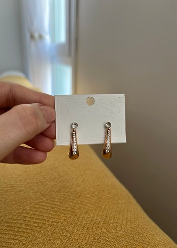 2 ÇİFT Altın Renkli Midi Küçük Kadın Küpeleri - Görsel 4