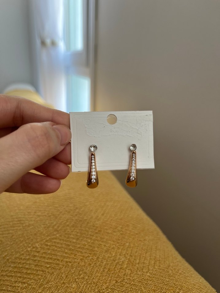 2 ÇİFT Altın Renkli Midi Küçük Kadın Küpeleri - Görsel 4