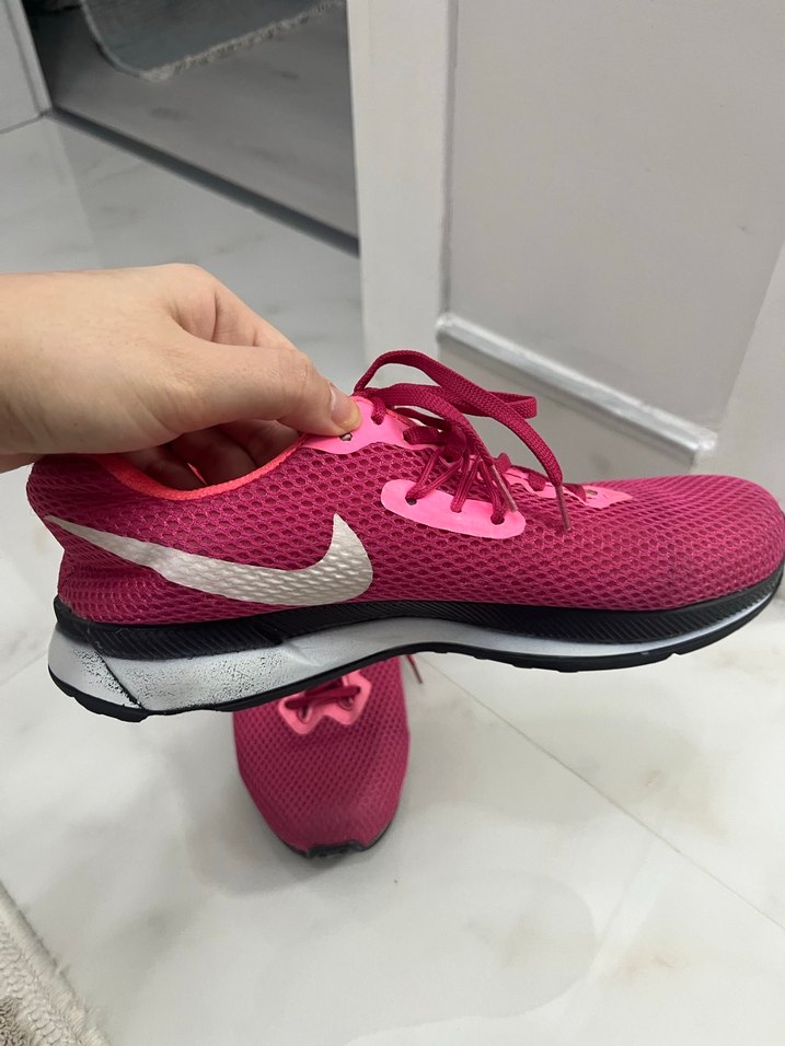 NIKE KADIN SPOR AYAKKABI - Görsel 3