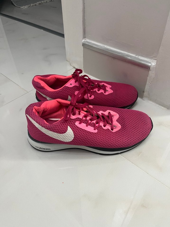 NIKE KADIN SPOR AYAKKABI - Görsel 5
