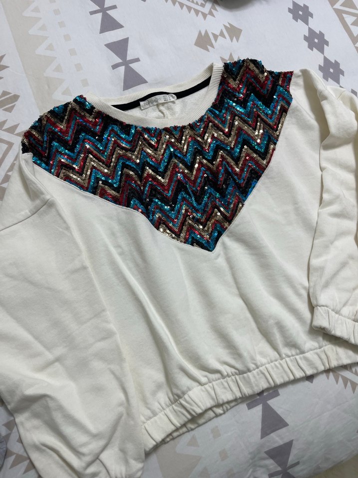 ÖNÜ EŞLEME PAYETLİ SWEATSHIRT - Görsel 3