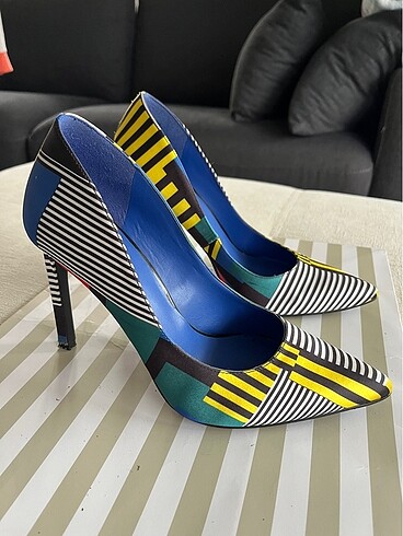 Nine West tasarım stiletto