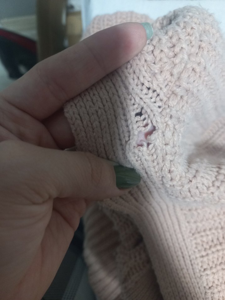 Bej V Yaka Örgü Kadın Hırka - Görsel 2