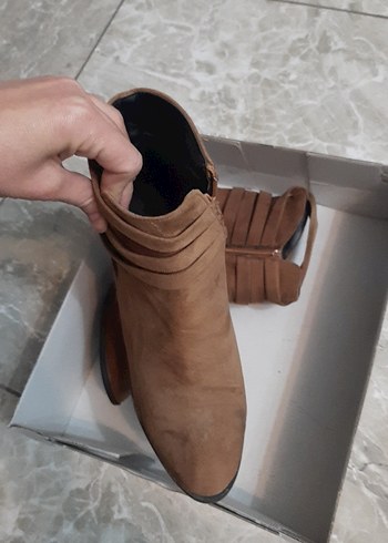 Kahverengi Süet Kadın Botları Tokalı Blok Topuk - Görsel 2