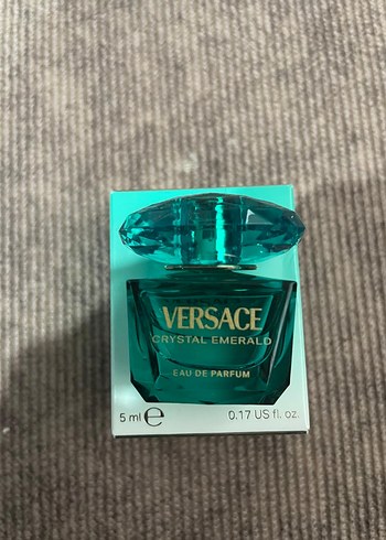 Versace Crystal Emerald Kadın Parfümü 5 ml - Görsel 10