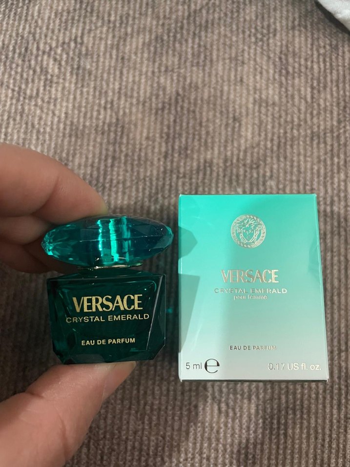 Versace Crystal Emerald Kadın Parfümü 5 ml - Görsel 2