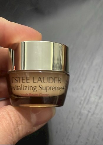 Estee Lauder Vitalizing Supreme+ Nemlendirici - Görsel 3