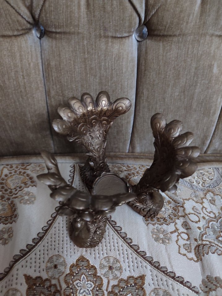 Bej Gri Tavus Kuşu Şekilli Mumluk - Görsel 2