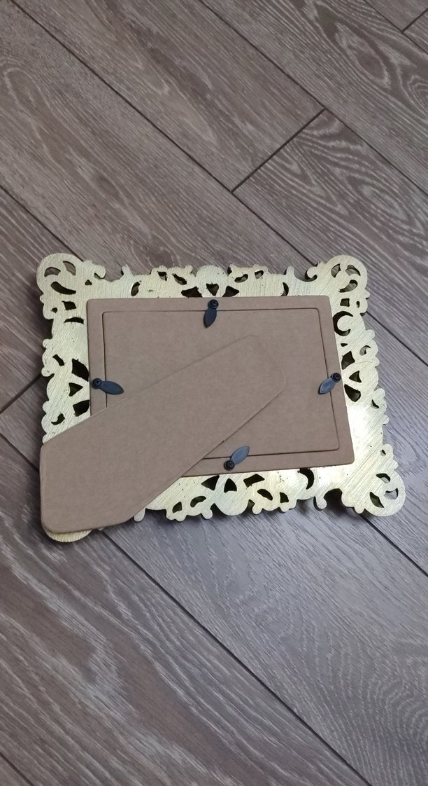 Altın Renkli Parlak Çiçek Desenli Çerçeve - Görsel 3