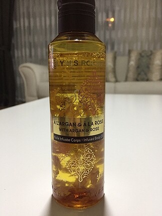 Yves rocher gül taneli vücut yağı