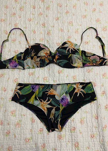 Çiçek Desenli Bohem Kadın Bikini