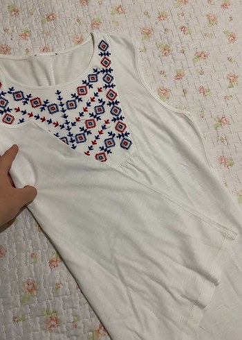 l Beden Nakışlı Bohem Bluz atlet