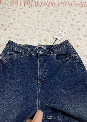 29 Beden Sıfır Düğmeli Mavi Bol Kesim Kadın Denim Pantolon
