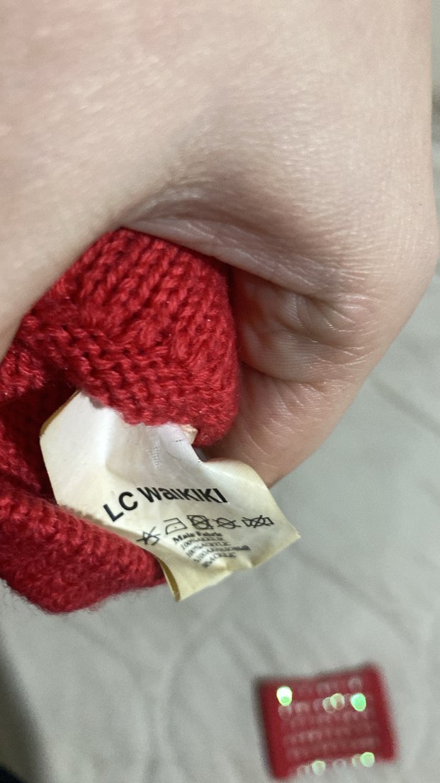 Kırmızı Örgü Kadın Eldiveni Pul Detaylı - Görsel 2