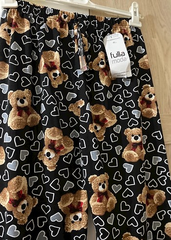universal Beden Sıfır etiketli.. beli lastikli yüksek bel ayıcıklı pijama
