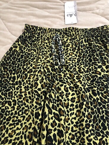 Zara Sıfır etiketli süet eşofman altı