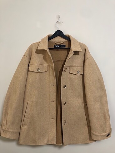 Sıfırdır? Zara ?. Oversize ceket? Oversize olduğundan L ye kadar
