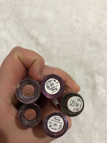 NYX Toplam fiyattır? gloss rujlar? görüldüğü gibi birkaç kez sürüldü